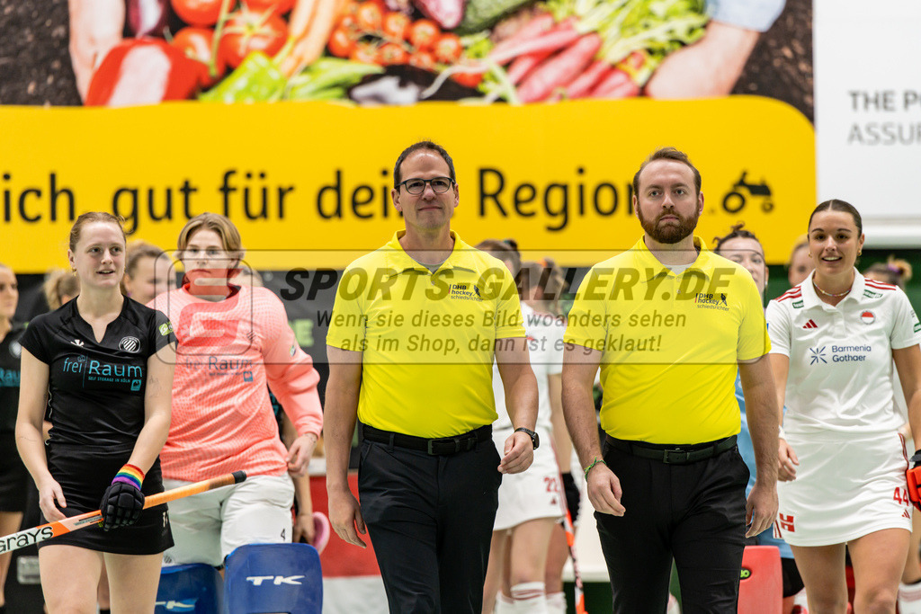 SFE_20250112_0011 | Köln, Deutschland, 12.01.2025:  ßHockey 1. Bundesliga Damen Rot-Weiss Köln - Schwarz-Weiß Köln im KTHC Stadion Rot-Weiss Köln Tennis and Hockey Club am 12.01.2025 in Köln, Deutschland. (Foto von Stephan Fehrmann)Köln, Germany, 12.01.2025: ßHockey 1. Bundesliga Damen Rot-Weiss Köln - Schwarz-Weiß Köln in KTHC Stadion Rot-Weiss Köln Tennis and Hockey Club at 12.01.2025 in Köln, Deutschland. (Foto from Stephan Fehrmann)