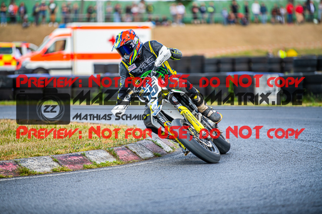 MaZZes_FotoMatrix_220528_4820 | Fotograf Mathias Schmid
Sportfotograf,
Eventfotograf,
Hochzeitsfotograf,
Portraitfotograf