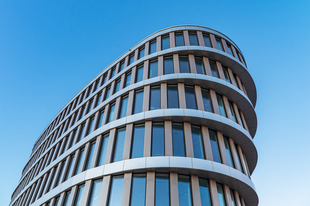 Detail eines modernen Gebäudes im Stadthafen in der Hansestadt Rostock | Detail eines modernen Gebäudes im Stadthafen in der Hansestadt Rostock.