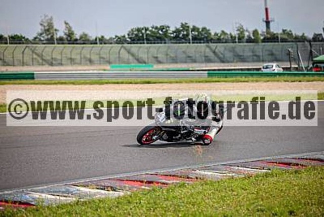 pube1840 | Professionelle Fotos von Sportveranstaltungen, aber auch Hochzeiten und anderen Events. - Realisiert mit Pictrs.com