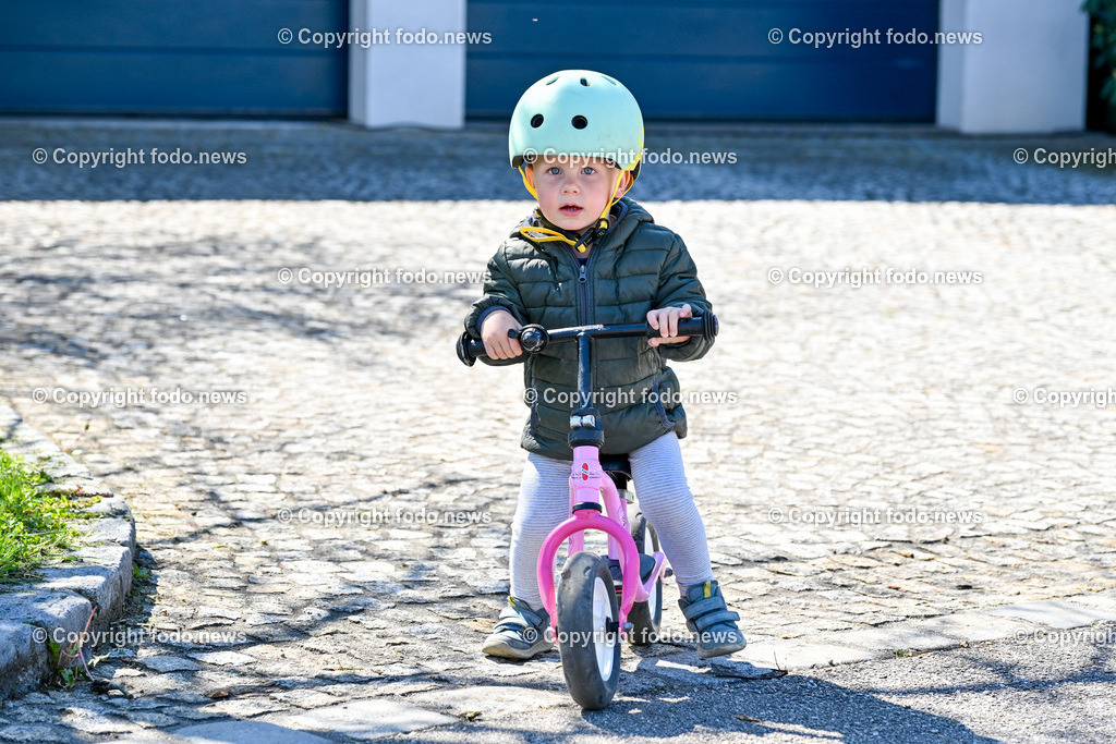 Lets Vespa togehter 2025_ Vespatreffen Neuhofen_ 27.04.2025-101 | 27.04.2025, Neuhofen, Kremsmuenster, AUT, Lets Vespa togehter 2025, Vespatreffen, im Bild Teilnehmer Vespatreffen, Motorsport Stadler©Copyright: Harald Dostal / fodo.media   Alle Bilder honorarfrei