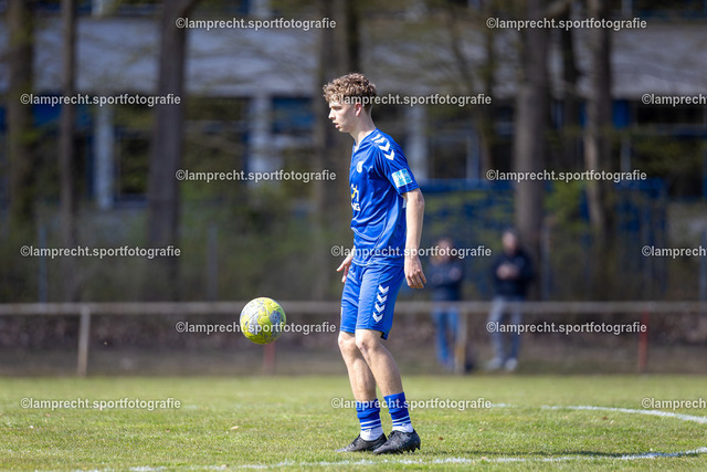 Fußball I Junioren I Saison 2025-2026 I DFB-Nachwuchsliga I 8. Spieltag I JFV Lübeck - 1. FC Magdeburg 107 | Malte Noah Hohmann (24, 1. FC Magdeburg) - Realisiert mit Pictrs.com