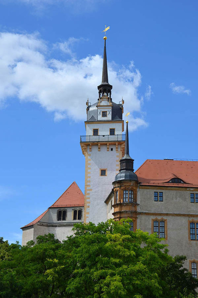 Torgau - Schloss Hartenfels | Entdecke über 20 Kategorien Leipzig-Motive: Foto-Downloads, hochwertige Poster, Leinwand- & Fine-Art-Prints. Jetzt Lieblingsfoto im Bildlexikon Leipzig Shop bestellen!