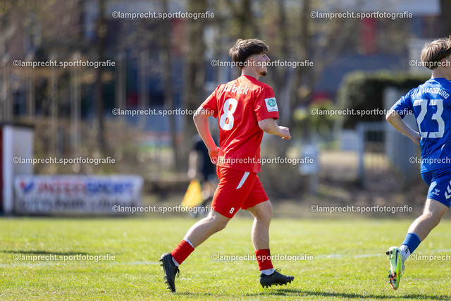 Fußball I Junioren I Saison 2025-2026 I DFB-Nachwuchsliga I 8. Spieltag I JFV Lübeck - 1. FC Magdeburg 184 | Alexander Erwin Laval (8, JFV Lübeck) - Realisiert mit Pictrs.com