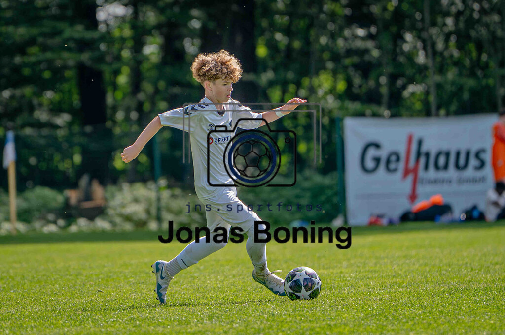 Fußball I C-Junioren I Saison 2025-2026 I Pfingsturnier Langförden I 13291 | jns.sportfotos - Realisiert mit Pictrs.com