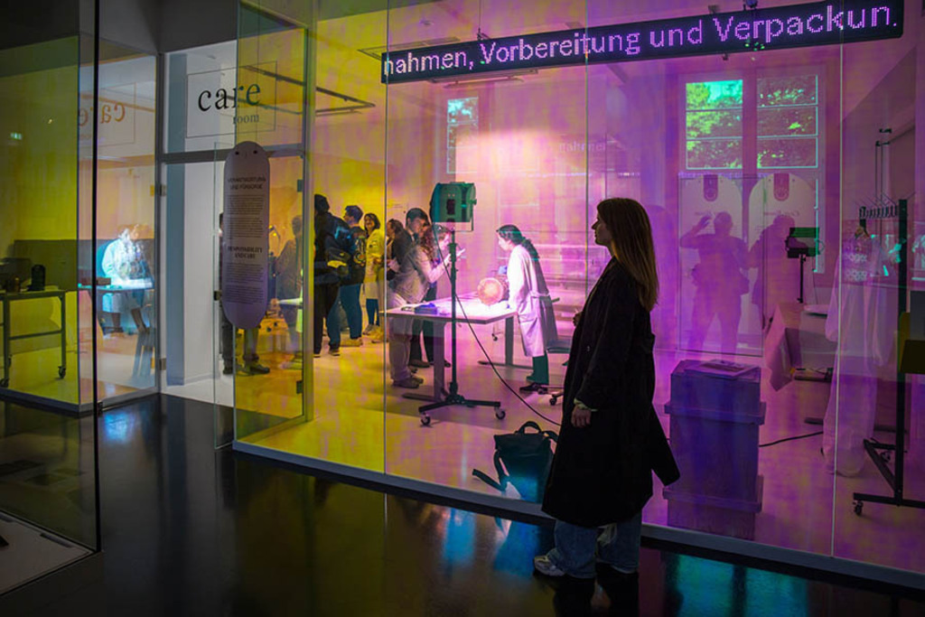Museumsnacht Halle und Leipzig - Museum für Völkerkunde | Entdecke über 20 Kategorien Leipzig-Motive: Foto-Downloads, hochwertige Poster, Leinwand- & Fine-Art-Prints. Jetzt Lieblingsfoto im Bildlexikon Leipzig Shop bestellen!