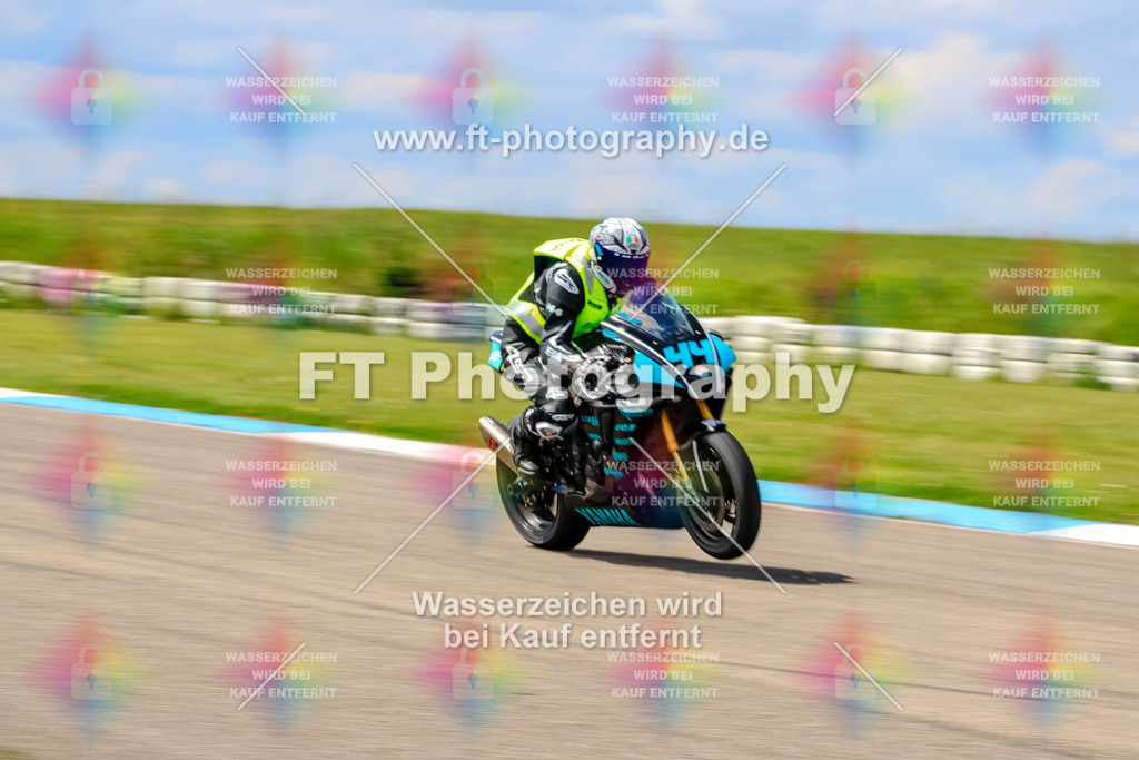 MotoTeam-0581 | Hier findet Ihr Bilder von Touristenfahrten auf der Nürburgring Nordschleife oder von anderen Veranstaltungen die ich besucht habe. Viel Spass beim Durch Schauen 