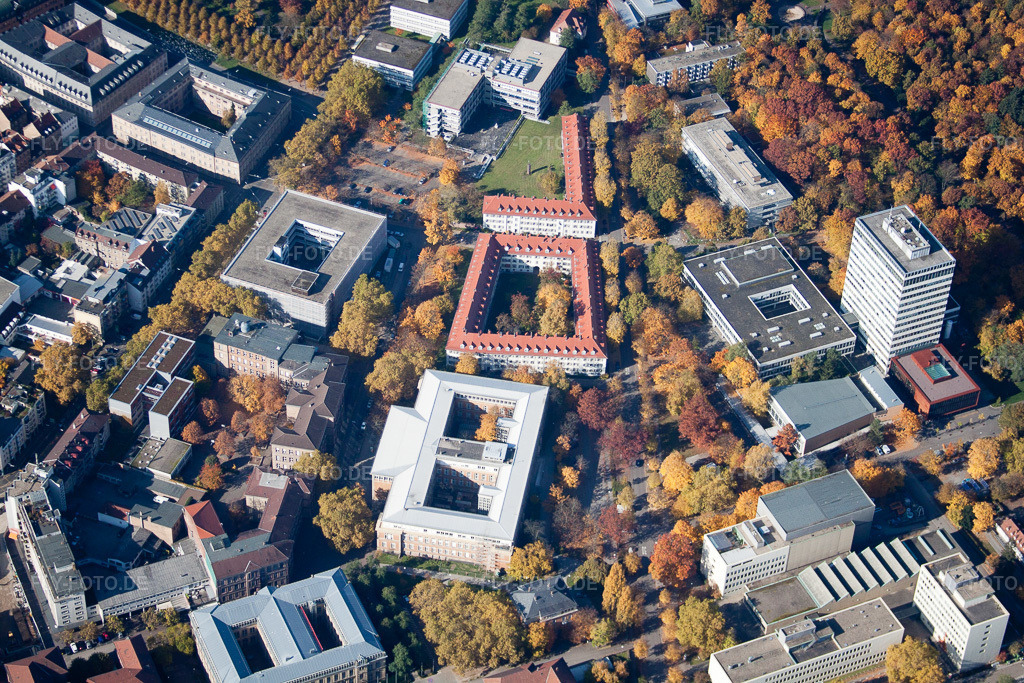 Luftbild: Hochschule KIT im Ortsteil Innenstadt-Ost in Karlsruhe im Bundesland Baden-Württemberg in Deutschland. Foto: IMG_35164.jpg vom 31.10.2010 durch Werner Riehm/FLY-FOTO.de