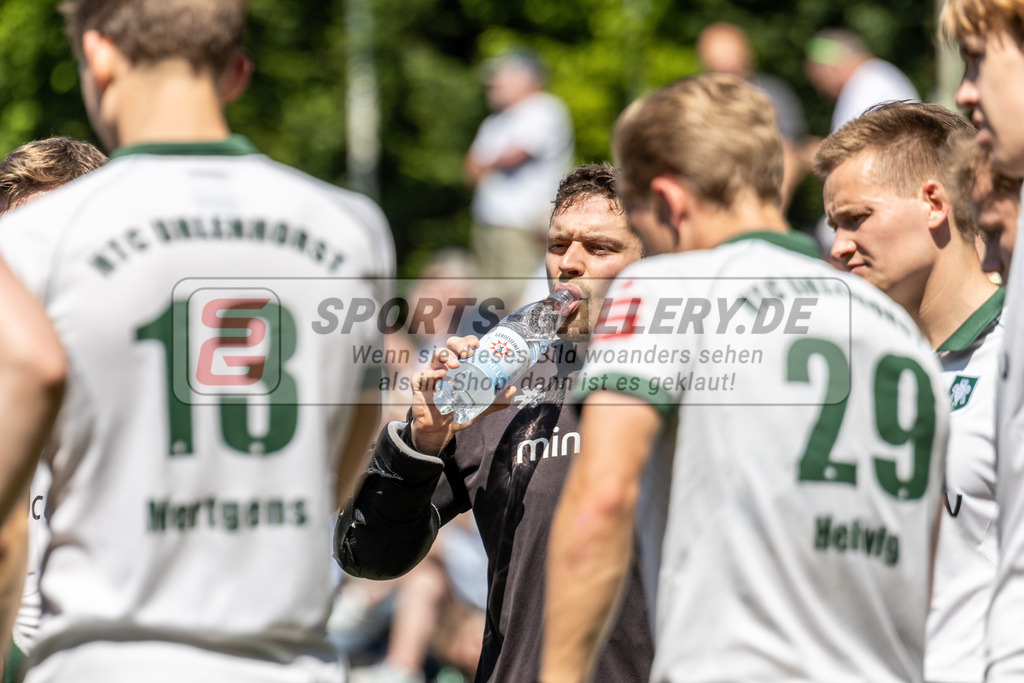 MJ_2024-.05-11-H-HTCU-Alster-15 | Felix Damberger (Uhlenhorst Mülheim #1), Uhlenhorst Mülheim - Der Club an der Alster am 11.5.2024 im Waldstadion, Mülheim a. d. Ruhr