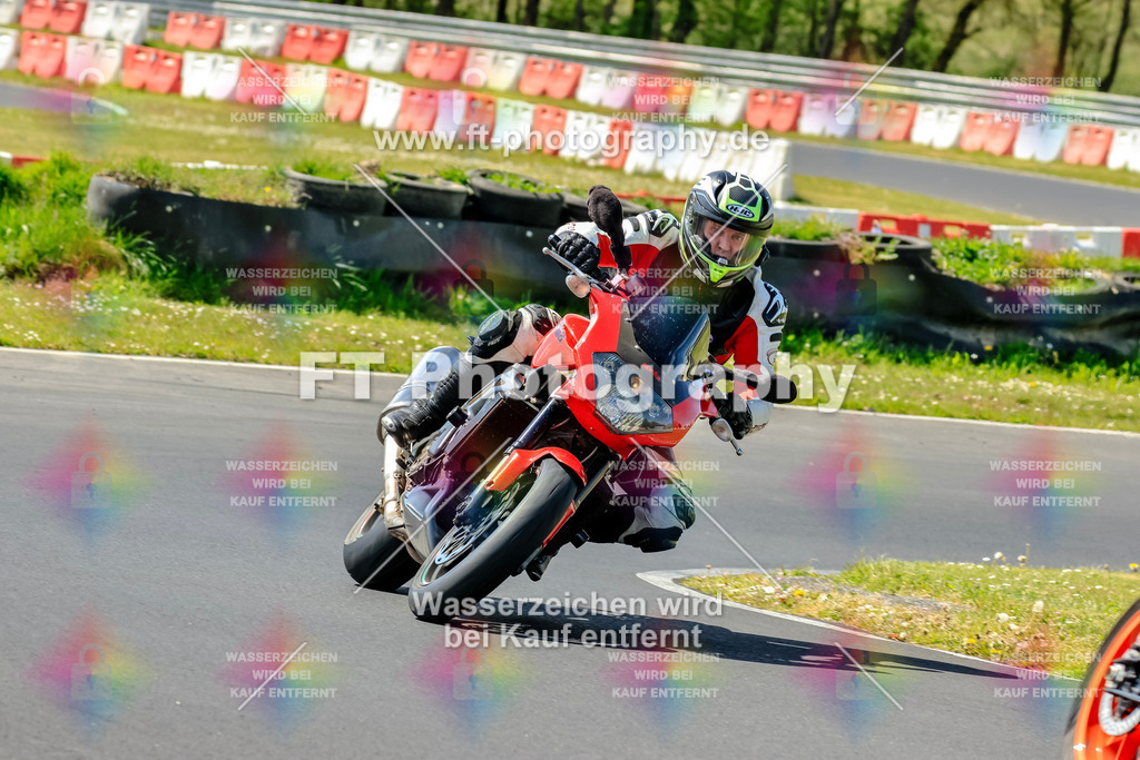 _OTO2262 | Hier findet Ihr Bilder von Touristenfahrten auf der Nürburgring Nordschleife oder von anderen Veranstaltungen die ich besucht habe. Viel Spass beim Durch Schauen 