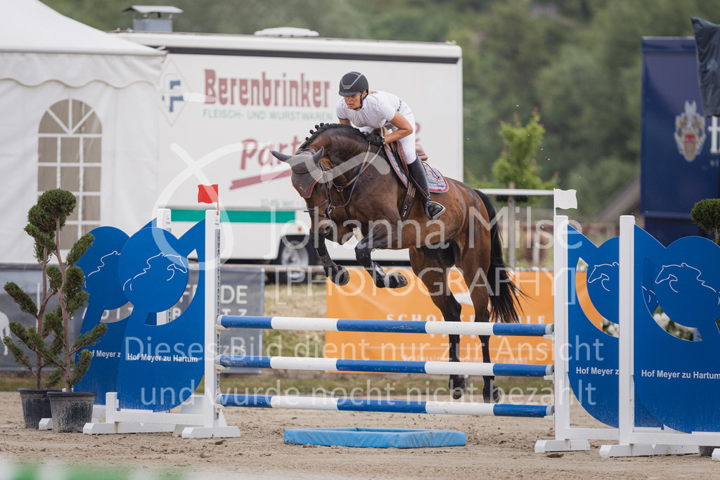 230622_PfSpTa_SprPfA2-102 | Deine schönsten Turniermomente als professionelle Fotos! Entdecke hochwertige Pferdesport-Fotografie im Online-Shop. Jetzt Fotos finden & bestellen!