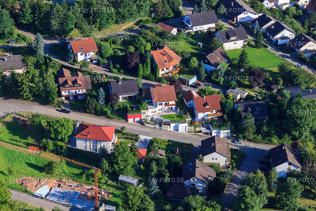 Am Keulebuckel | Luftbild: Am Keulebuckel im Ortsteil Ellmendingen in Keltern im Bundesland Baden-Württemberg in Deutschland. Foto: IMG_32501.jpg vom 21.08.2010 durch Werner Riehm/FLY-FOTO.de - Realisiert mit Pictrs.com