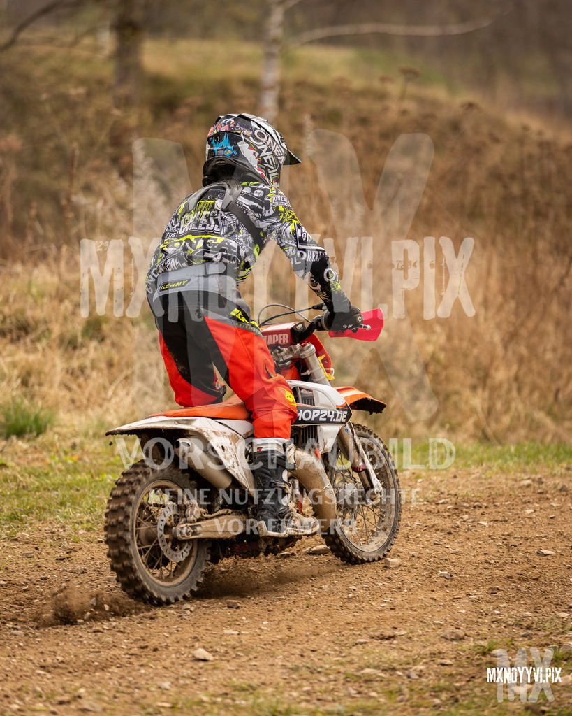 866A1054 | mxndyyvipix