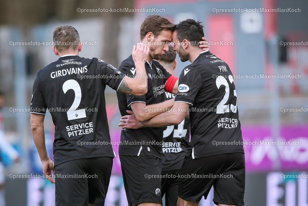 Koe3Liga24022401041 | 24.02.2024, Köln, Fußball, bwin 3. Liga Herren, Sportpark Höhenberg, 27. Spieltag, Saison 2023 2024, FC Viktoria Köln – SV Sandhausen: Torjubel nach dem 1:0 durch Markus Pink (SV Sandhausen).
DFB regulations prohibit any use of photographs as image sequences and or quasi-video.