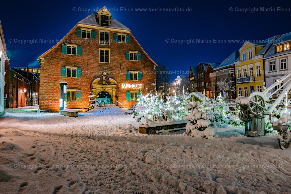 Stade Fischmarkt Altstadt Winter Schnee_ELS_2503030126 | Fotos aus den Touristenorten aus Norddeutschland. - Realisiert mit Pictrs.com
