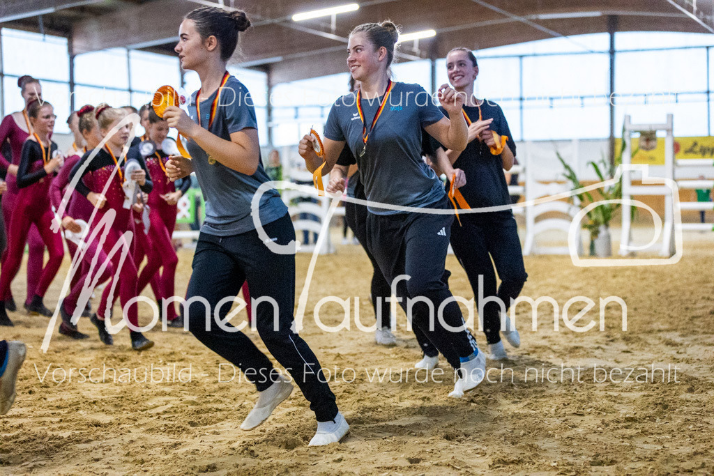 Platzierung5+6+7+NS-024 | MomenTaufnahmen Pferdesportfotos