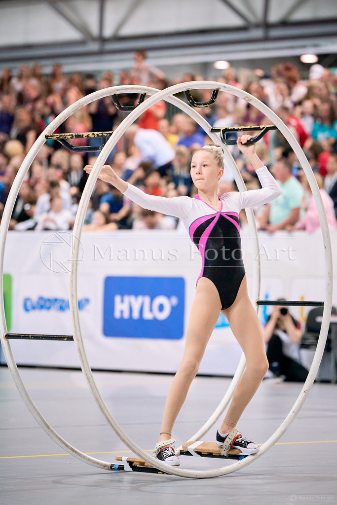 A-DSC00421 | Professionelle Sportfotografie in Hamburg, Schleswig-Holstein und Niedersachsen – spezialisiert auf Rhönrad, Geräteturnen, Leistungsturnen und rhythmische Sportgymnastik. Bundesweite Begleitung von Rhönrad-Events. Jetzt Sport-Fotos - Realisiert mit Pictrs.com