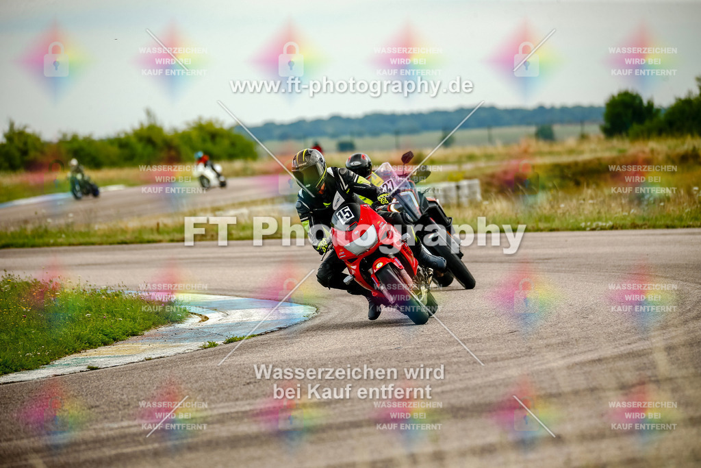 Chambley Juli-2171 | Hier findet Ihr Bilder von Touristenfahrten auf der Nürburgring Nordschleife oder von anderen Veranstaltungen die ich besucht habe. Viel Spass beim Durch Schauen 