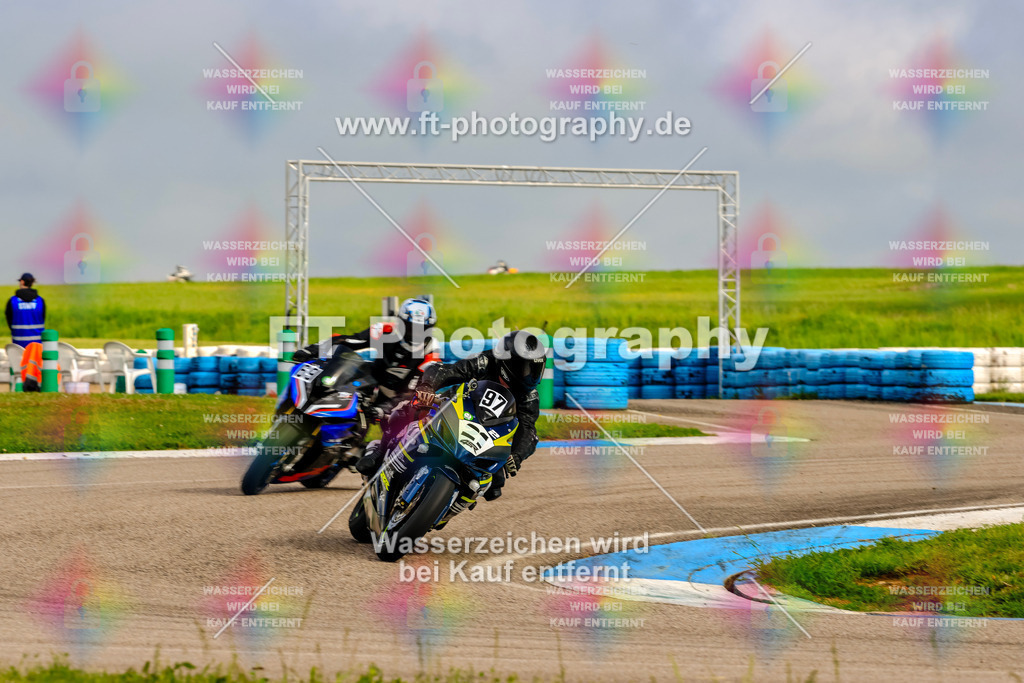 MotoTeam-8214 | Hier findet Ihr Bilder von Touristenfahrten auf der Nürburgring Nordschleife oder von anderen Veranstaltungen die ich besucht habe. Viel Spass beim Durch Schauen 