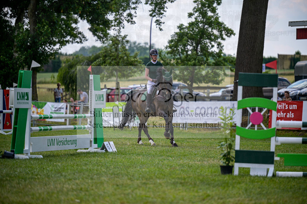 Reitturnier Voxtrup | Entdecke hochwertige Reitturnierfotos von Foto Oger. Professionell, emotional und authentisch – jetzt Lieblingsmomente im Shop bestellen.Deutschlandweite Turnierfotografie. - Realisiert mit Pictrs.com