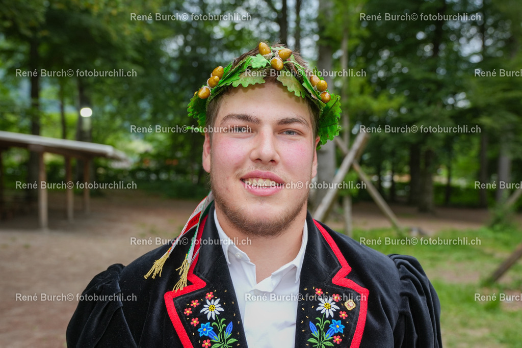 Hurschler Tabias | René Burch leidenschaftlicher Fotograf aus Kerns in Obwalden.  Hier finden sie Sport, Landschaft und Natur Fotografie.
 - Realisiert mit Pictrs.com