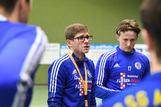 SSG Metten :  SG Moosburg   | Florian Sedlmeier (Chef-Trainer SSG Metten)  - Realisiert mit Pictrs.com