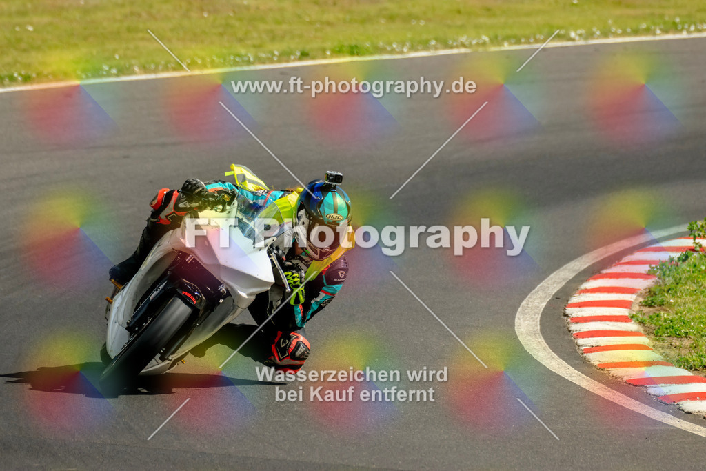 _OTO2624 | Hier findet Ihr Bilder von Touristenfahrten auf der Nürburgring Nordschleife oder von anderen Veranstaltungen die ich besucht habe. Viel Spass beim Durch Schauen 