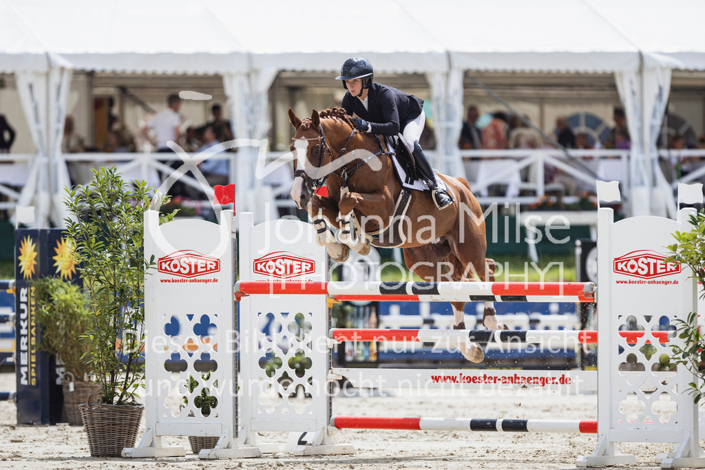250713_BHO_M2-Spr-2-629 | Deine schönsten Turniermomente als professionelle Fotos! Entdecke hochwertige Pferdesport-Fotografie im Online-Shop. Jetzt Fotos finden & bestellen!