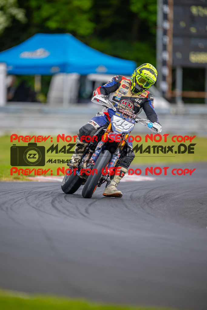 MaZZes-Fotomatrix-20260508-51703 | G1