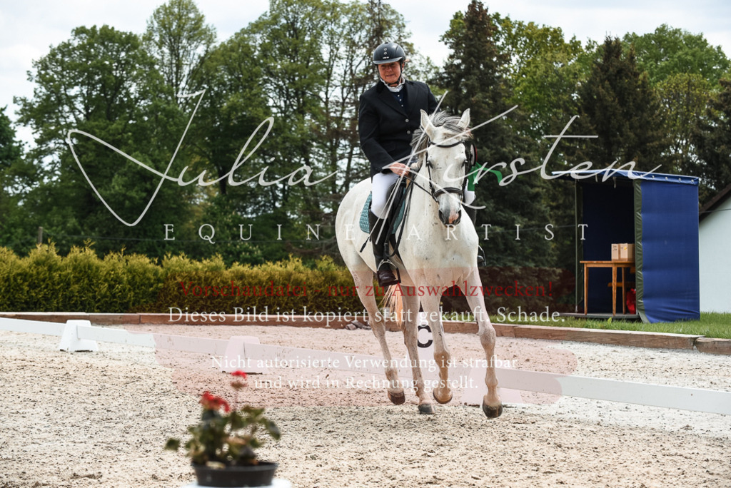 20230518_JK-Röhrsdorf-10-871 | Pferde- und Turnierfotografie in Westsachsen. Pferdeportraits, Auftragszeichnungen und intuitive Kunst.