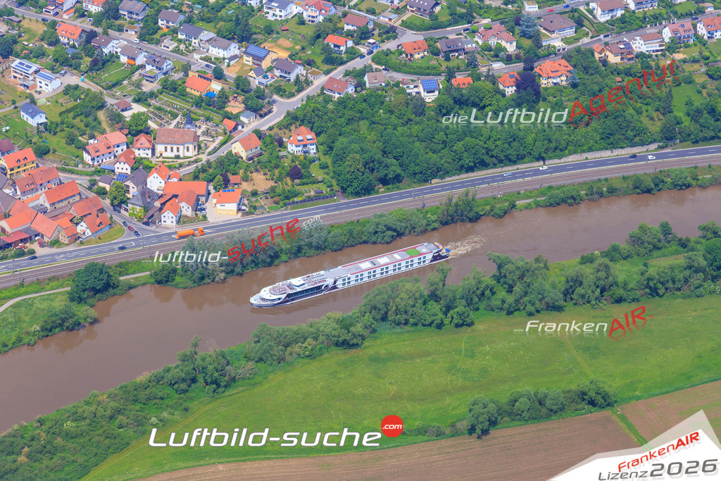 Luftbild von  Hassfurt - Luftaufnahme wurde 2016 von https://frankenair.de mittels Flugzeug (keine Drohne) erstellt - die Geschenkidee