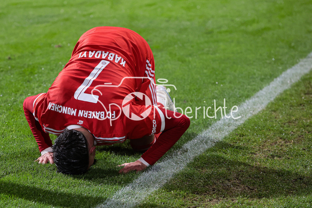 FC Bayern Amateure - 1. FC Schweinfurt | Yusuf Karhan KABADAYI (FCB #7) freut sich ueber den Siegtreffer zum 3-2 in der Nachspielzeit