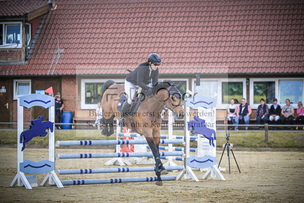 DOS_2678 | Entdecke hochwertige Reitturnierfotos von Foto Oger. Professionell, emotional und authentisch – jetzt Lieblingsmomente im Shop bestellen.Deutschlandweite Turnierfotografie. - Realisiert mit Pictrs.com