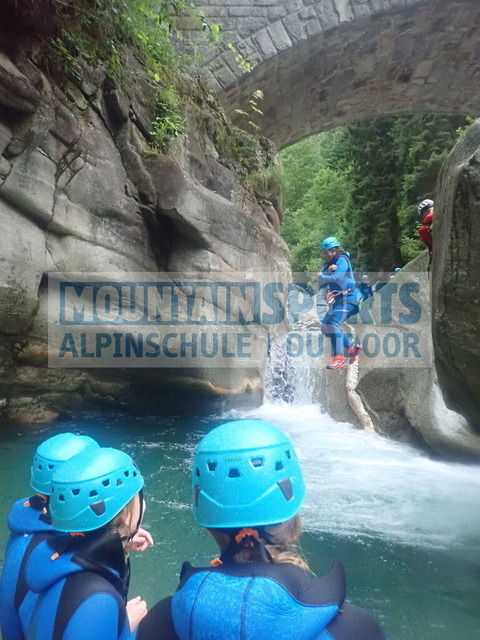 P1010098 | Bestelle die Bilder deines Berg- oder Wasser-Abenteuers mit Mountain Sports bequem von zu Hause aus direkt über unseren Online Fotoshop von pictrs.com. - Realisiert mit Pictrs.com