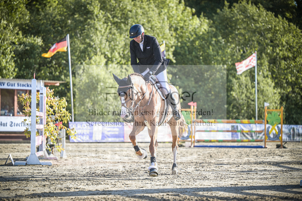 DOS_1154 | Entdecke hochwertige Reitturnierfotos von Foto Oger. Professionell, emotional und authentisch – jetzt Lieblingsmomente im Shop bestellen.Deutschlandweite Turnierfotografie. - Realisiert mit Pictrs.com