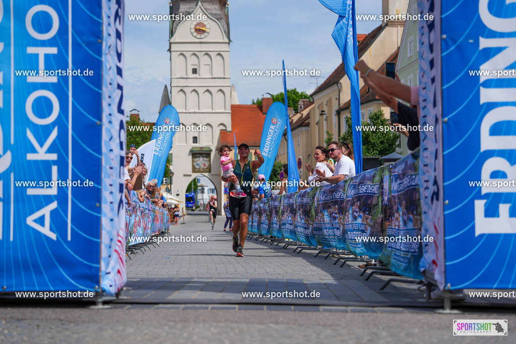 DSC05164 | Stadttriathlon Erding 2025. #yourpictrs #sportshot_your_pictrs @Sportshotphotography #stadttriathlonerding Copyright: www.sportshot.de