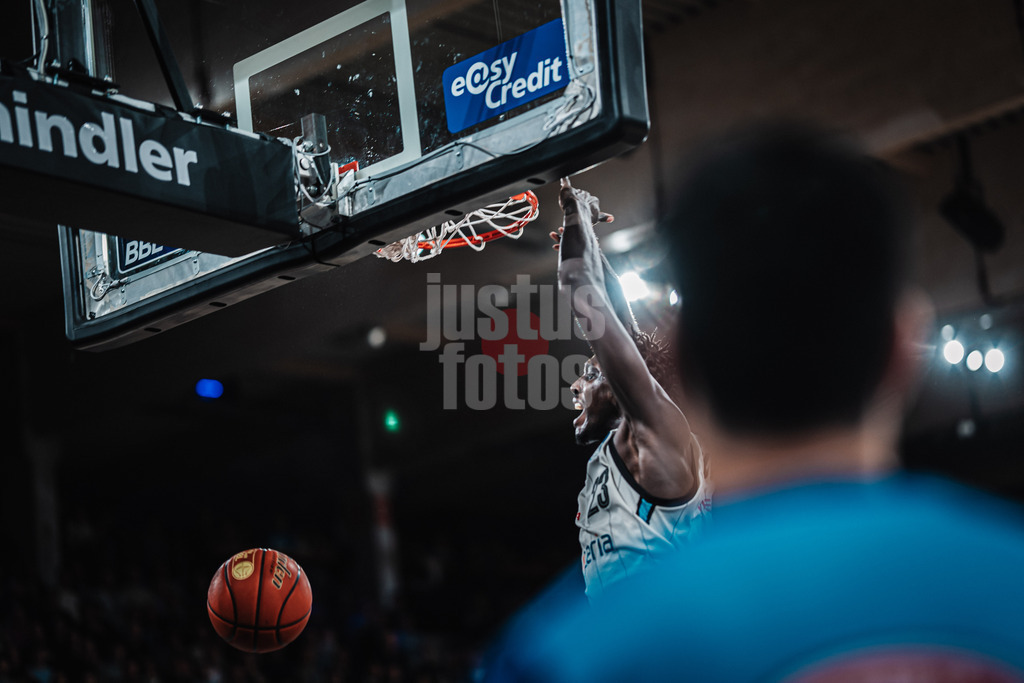 Basketball | Männer | Saison 2024/2025 | easyCredit Basketball Bundesliga | 18. Spieltag | Veolia Towers Hamburg vs. FIT/One Würzburg Baskets | 26.01.2025 | Kur Kuath (#23, Veolia Towers Hamburg)