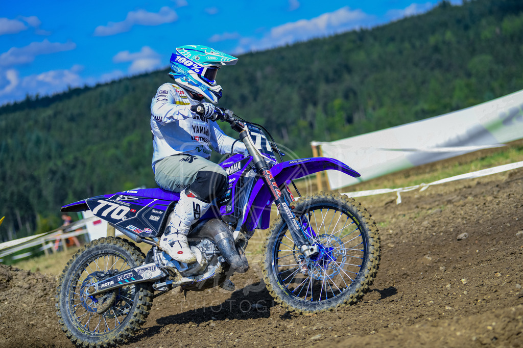 Yami (53) | Paeschuphoto Shop - Wer nicht sucht der auch nicht findet.Ob Motocrossbilder oder von einem besuchtem Spiel, Hauptsache Action. - Realisiert mit Pictrs.com