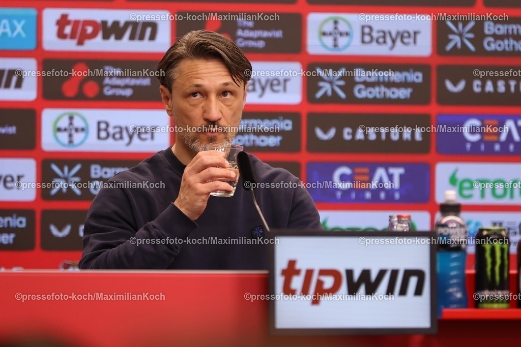 B0411052501104 | 11.05.2025, Fußball, Bayer 04 Leverkusen - Borussia Dortmund, 1. Fußball Bundesliga, 33. Spieltag, BayArena, Saison 2024 2025: Pressekonferenz mit den Trainern nach dem Spiel. Trainer Niko Kovac (Cheftrainer BVB) DFB regulations prohibit any use of photographs as image sequences and or quasi-video.