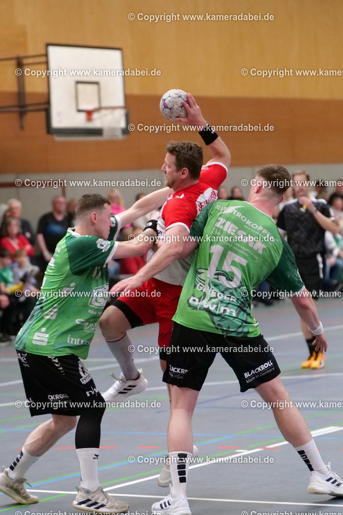 Handball : Verbandsliga Herren: TB Oberhausen - RW Oberhausen  am 12.04.2026 in Oberhausen. | Handball : Verbandsliga Herren: TB Oberhausen - RW Oberhausen  am 12.04.2026 in Oberhausen. - Realisiert mit Pictrs.com