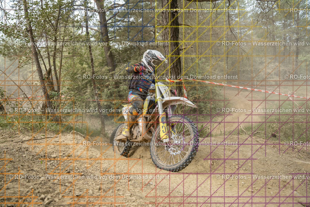 Niederwürzbach 4 Lauf-1033 | Sportfotografie von RO-Fotos: Motorsport, Motocross, Enduro, Laufveranstaltungen und Triathlon. Professionelle Fotos von Sportlern und Events. - Realisiert mit Pictrs.com