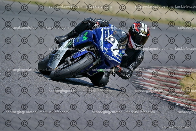 25bt04-1103 | markuskiefer.com - Realisiert mit Pictrs.com