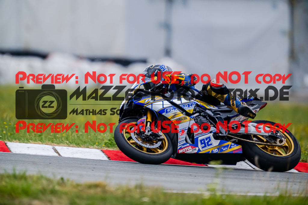 MaZZes_FotoMatrix_220723_5359 | IDM1000