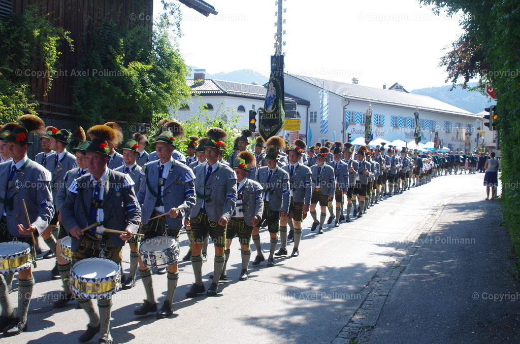 IMGP3989 | fotografiert von Axel PollmannLeonhardi Wallfahrt Benediktbeuern und Murnau, Fronleichnam, Fasching, Landschaft im Loisachtal und Benediktbeuern  - Realisiert mit Pictrs.com