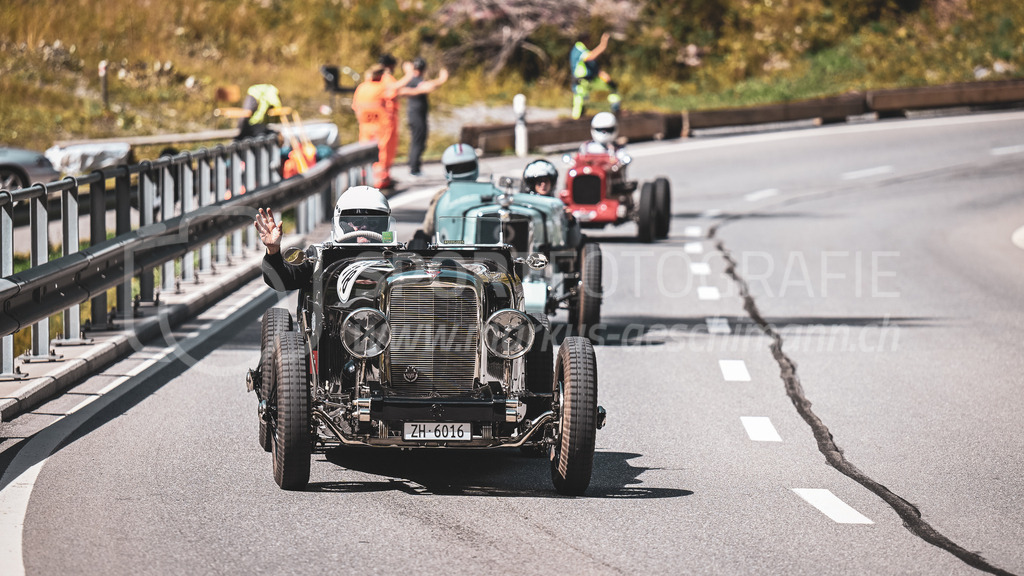 19. Arosa ClassicCar 2023 - 2. September 2023 | 19. Arosa ClassicCar 2023
Arosa, Schweiz
Jäger Harry aus Weisslingen mit der Startnummer 118 in einem Alvis 12/70 Sport Special, Jahrgang 1938, in der Klasse Alpine Performance.
@arosaclassiccar, @arosa.official, #arosaclassiccar, #arosa, #76curves, #classiccar
Bild: Sportfotografie Markus Aeschimann | www.markus-aeschimann.ch - Realisiert mit Pictrs.com