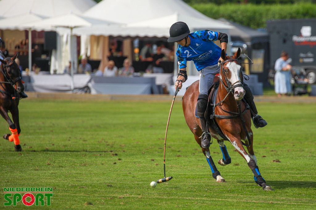 Polo_Willich_070623_096 | Bildergalerie von Sport-Ereignissen aber auch von weiteren spannenden Dingen - nicht nur vom Niederrhein. In Anlehnung an den bekannten Spruch von Hanns Dieter Hüsch heißt das Motto: "Niederrhein ist überall".  - Realisiert mit Pictrs.com