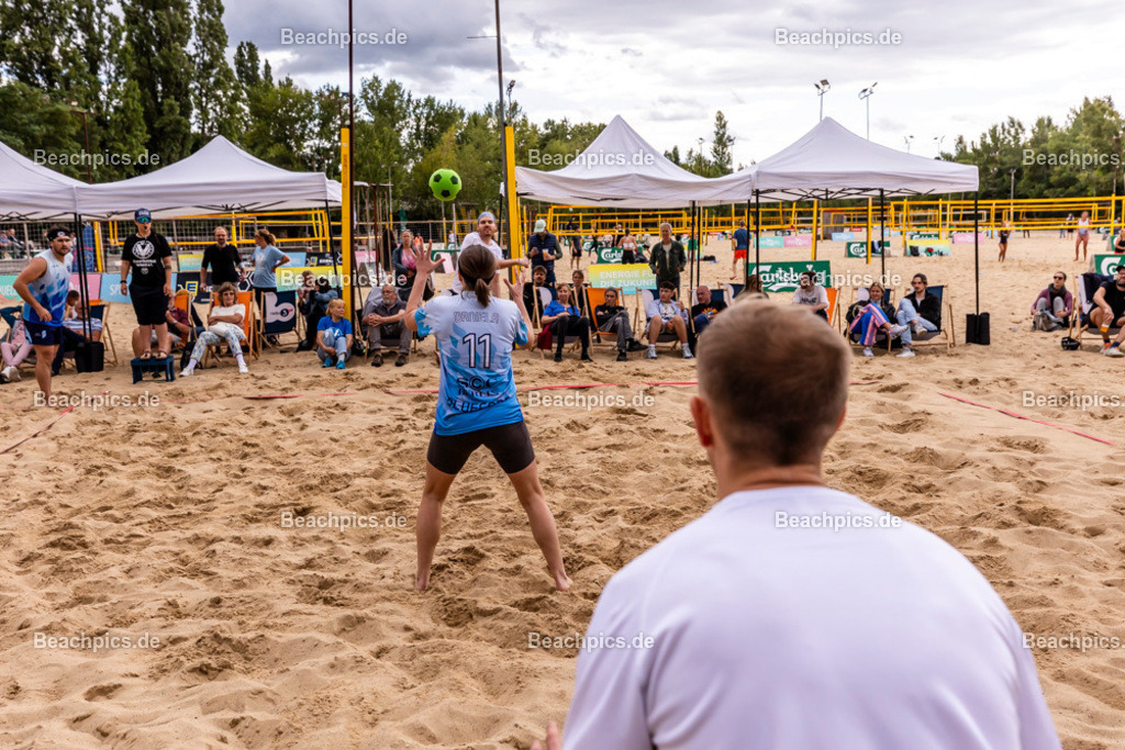 2025-200083568-Strandvölkerball-WM |  24.08.2025; Berlin Foto: Gerold Rebsch - www.beachpics.de