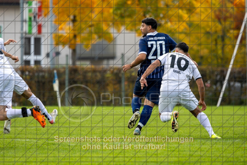 20251019_152025_0184 | #,TV Jahn (blau) vs. TSV Sparwiesen (weiß), Fussball, Kreisliga B10 - Bezirk Neckar/Fils, 09. Spieltag, Saison 2025/2026, Rasensportplatz Jahn, Hohenstaufenstraße 135, 73033 Göppingen, 19.10.2025 - 15:00 Uhr,Foto: PhotoPeet-Sportfotografie/Peter Harich