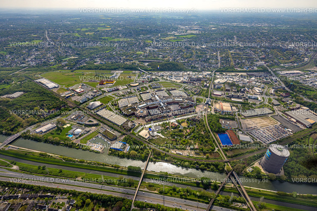 Oberhausen240401539 | Luftbild, Westfield Centro sternförmiges Einkaufszentrum, Gesamtansicht Neue Mitte mit Gasometer am Rhein-Herne-Kanal mit Fluss Emscher und Autobahn A42, Wohngebiet, Borbeck, Oberhausen, Ruhrgebiet, Nordrhein-Westfalen, Deutschland