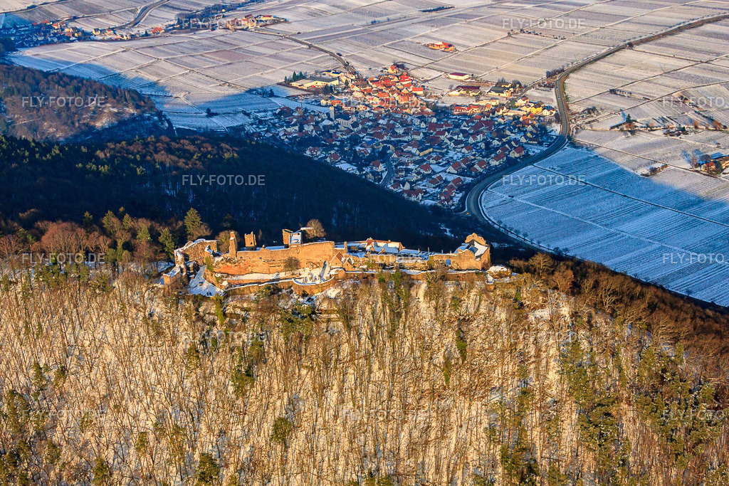 Burgruine Madenburg im Winter bei Schnee | Luftbild: Burgruine Madenburg im Winter bei Schnee in Eschbach im Bundesland Rheinland-Pfalz in Deutschland. Foto: IMG_24491.jpg vom 16.02.2010 durch Werner Riehm/FLY-FOTO.de - Realisiert mit Pictrs.com
